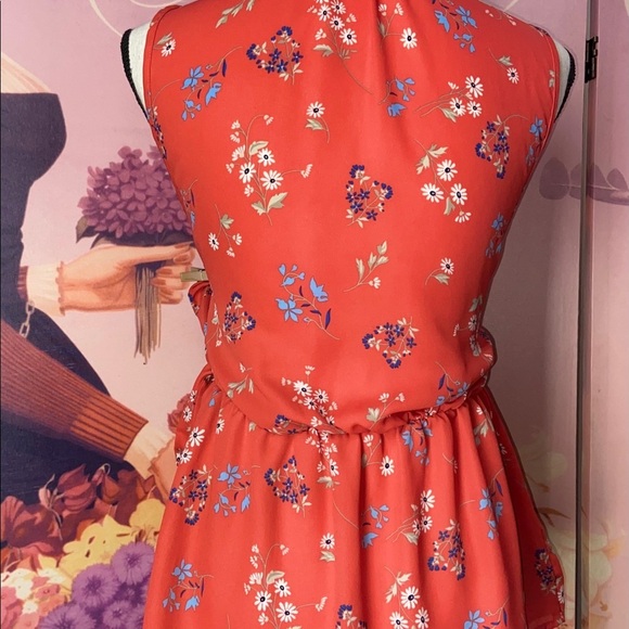 🌷Floral Coral Blouse🌷​ - Picture 6 of 6